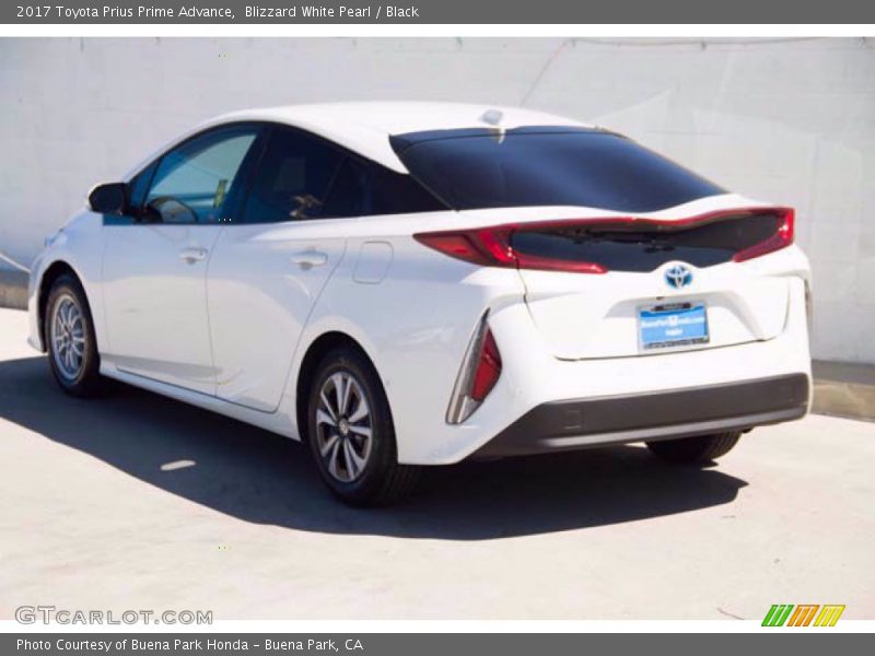 Blizzard White Pearl / Black 2017 Toyota Prius Prime Advance
