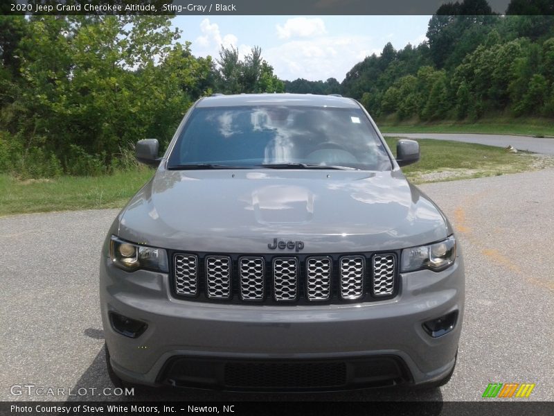 Sting-Gray / Black 2020 Jeep Grand Cherokee Altitude