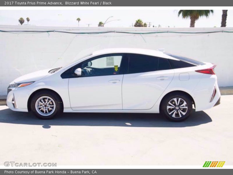 Blizzard White Pearl / Black 2017 Toyota Prius Prime Advance