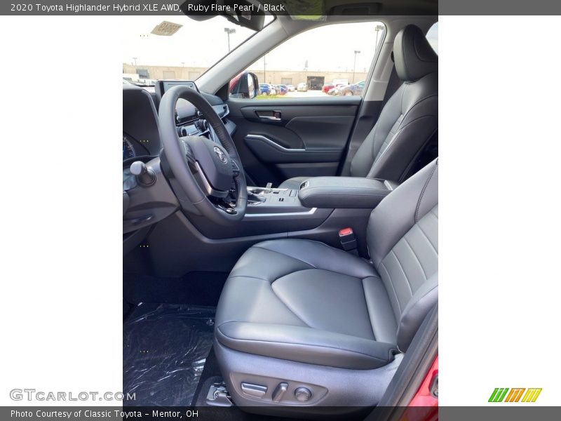 Front Seat of 2020 Highlander Hybrid XLE AWD