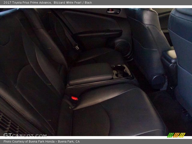 Blizzard White Pearl / Black 2017 Toyota Prius Prime Advance