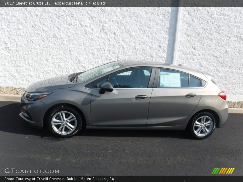 Pepperdust Metallic / Jet Black 2017 Chevrolet Cruze LT