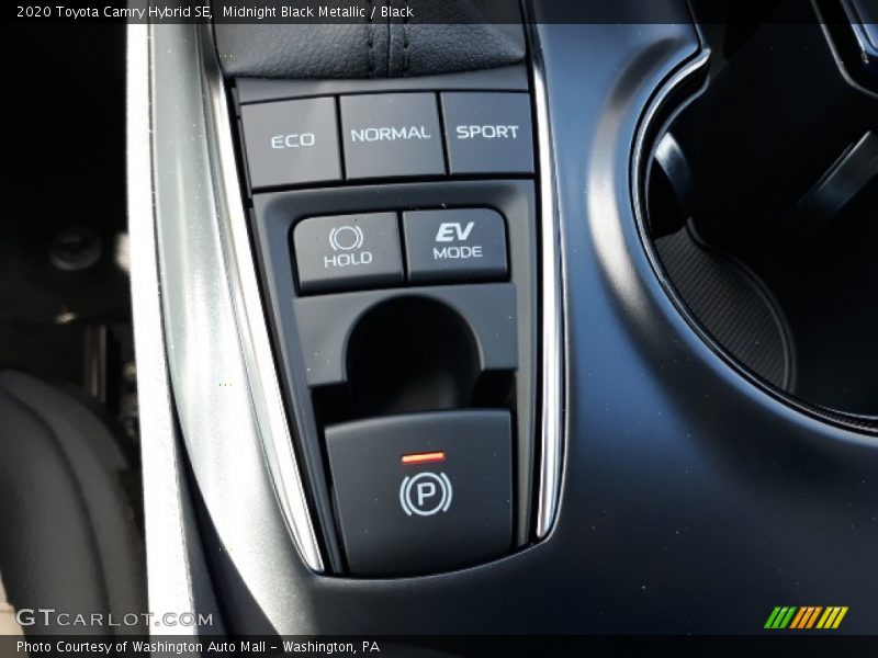 Midnight Black Metallic / Black 2020 Toyota Camry Hybrid SE