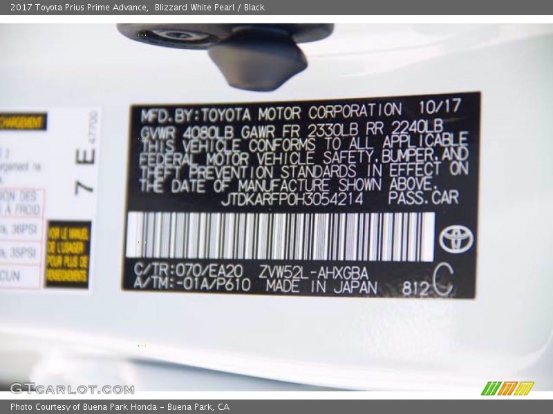 Blizzard White Pearl / Black 2017 Toyota Prius Prime Advance