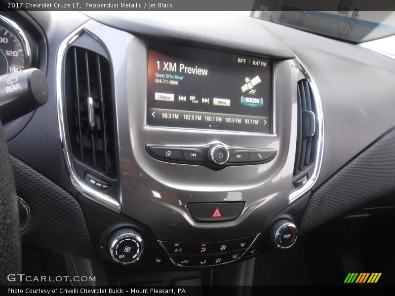 Pepperdust Metallic / Jet Black 2017 Chevrolet Cruze LT