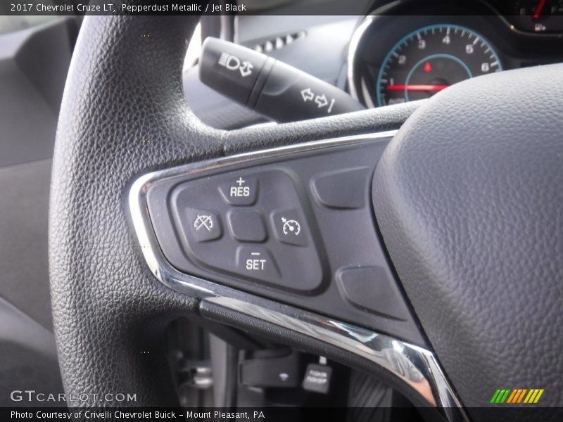 Pepperdust Metallic / Jet Black 2017 Chevrolet Cruze LT