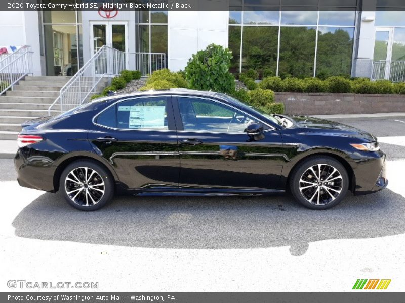 Midnight Black Metallic / Black 2020 Toyota Camry Hybrid SE