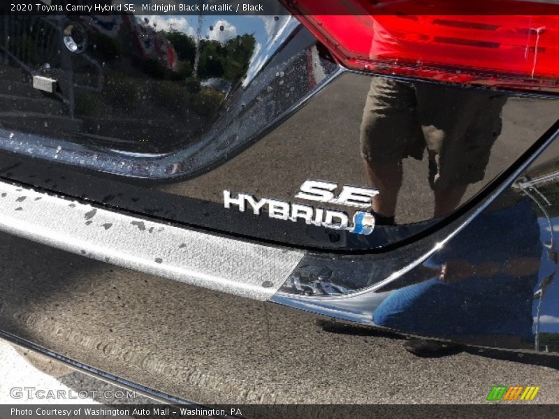 Midnight Black Metallic / Black 2020 Toyota Camry Hybrid SE