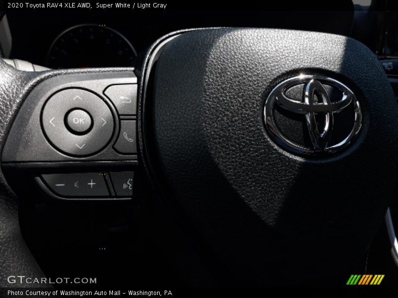 Super White / Light Gray 2020 Toyota RAV4 XLE AWD