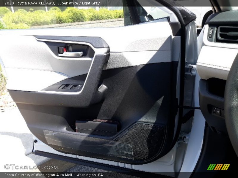 Super White / Light Gray 2020 Toyota RAV4 XLE AWD