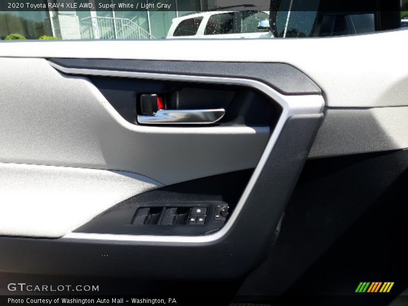 Super White / Light Gray 2020 Toyota RAV4 XLE AWD