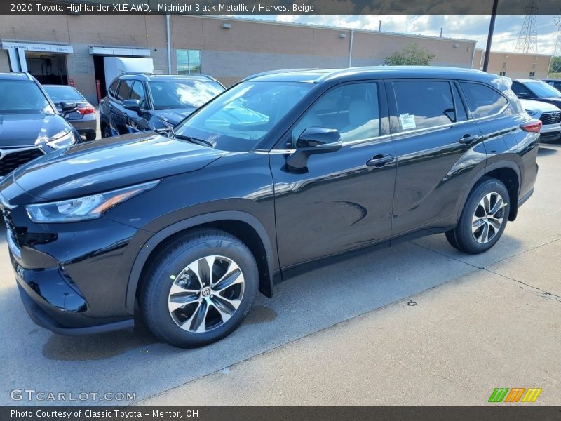 Midnight Black Metallic / Harvest Beige 2020 Toyota Highlander XLE AWD