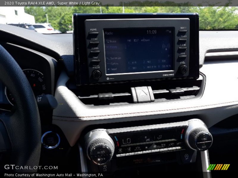 Super White / Light Gray 2020 Toyota RAV4 XLE AWD