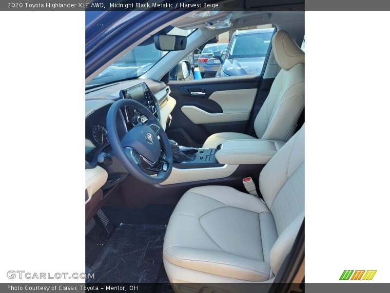 Midnight Black Metallic / Harvest Beige 2020 Toyota Highlander XLE AWD