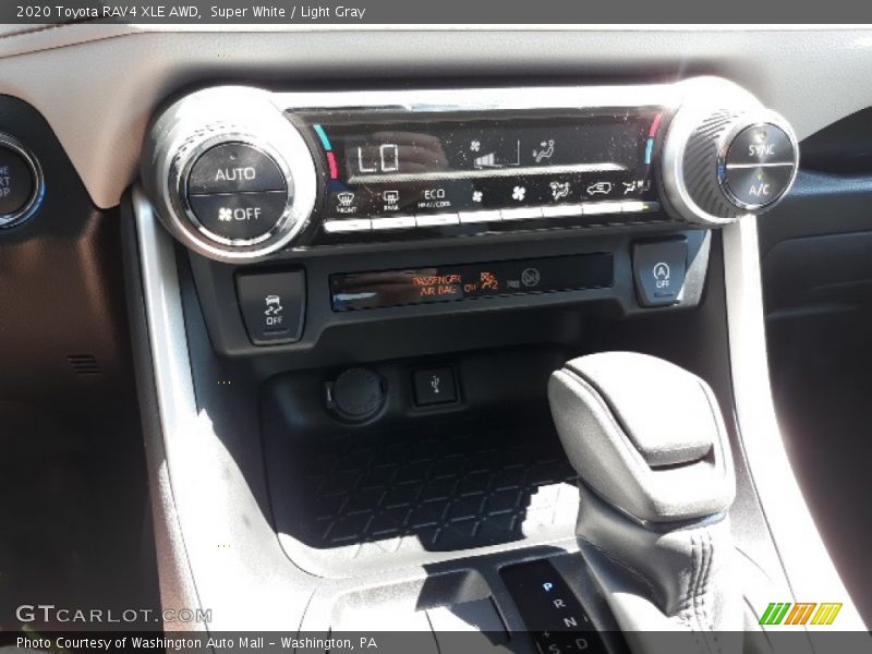 Super White / Light Gray 2020 Toyota RAV4 XLE AWD