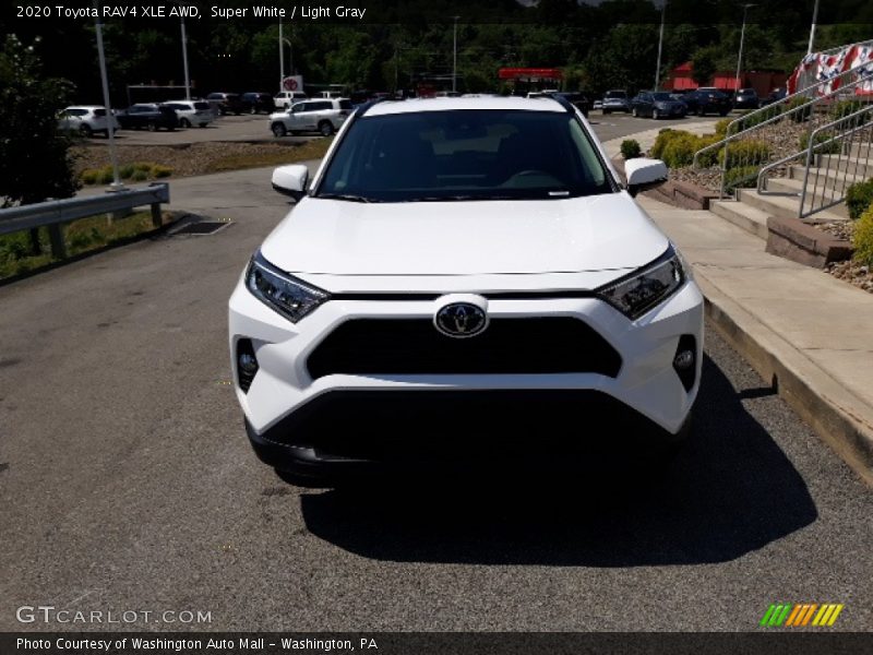 Super White / Light Gray 2020 Toyota RAV4 XLE AWD