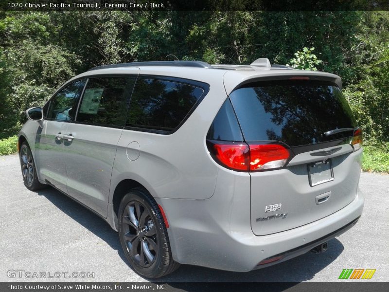 Ceramic Grey / Black 2020 Chrysler Pacifica Touring L