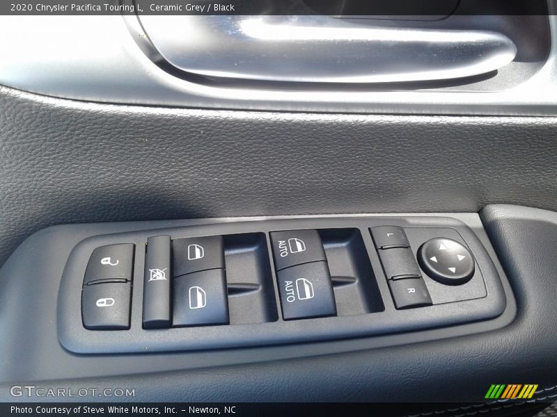 Ceramic Grey / Black 2020 Chrysler Pacifica Touring L