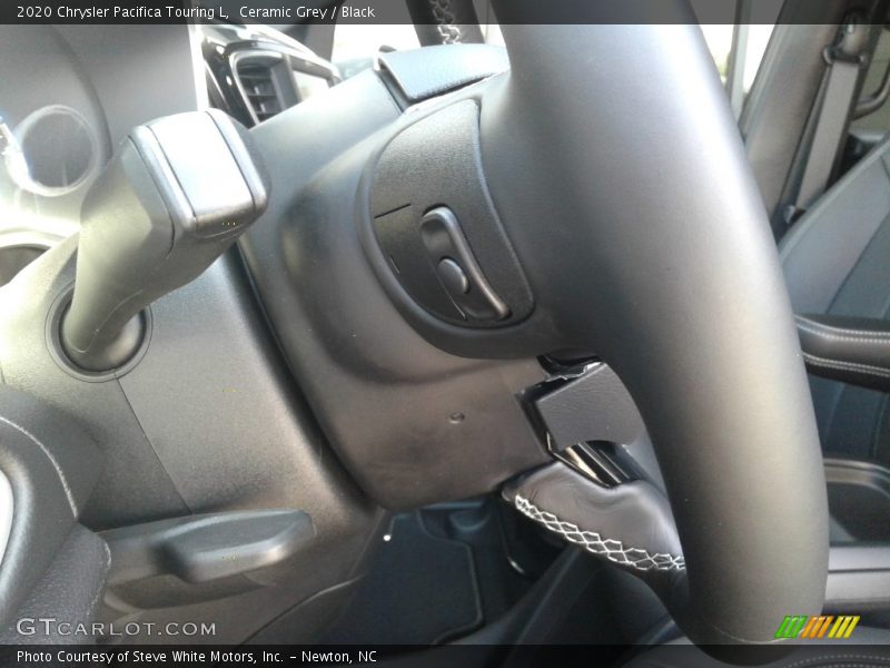 Ceramic Grey / Black 2020 Chrysler Pacifica Touring L