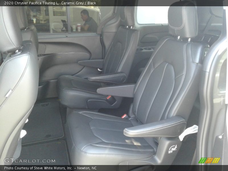 Ceramic Grey / Black 2020 Chrysler Pacifica Touring L