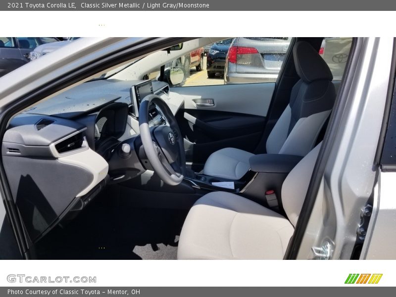 Classic Silver Metallic / Light Gray/Moonstone 2021 Toyota Corolla LE