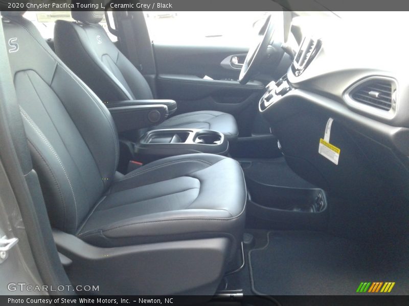 Ceramic Grey / Black 2020 Chrysler Pacifica Touring L