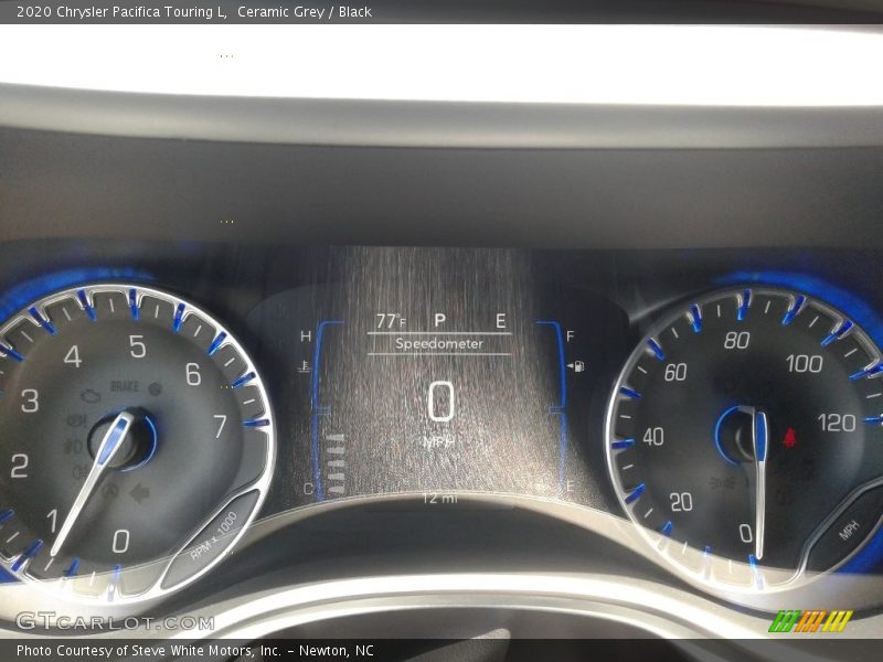 Ceramic Grey / Black 2020 Chrysler Pacifica Touring L