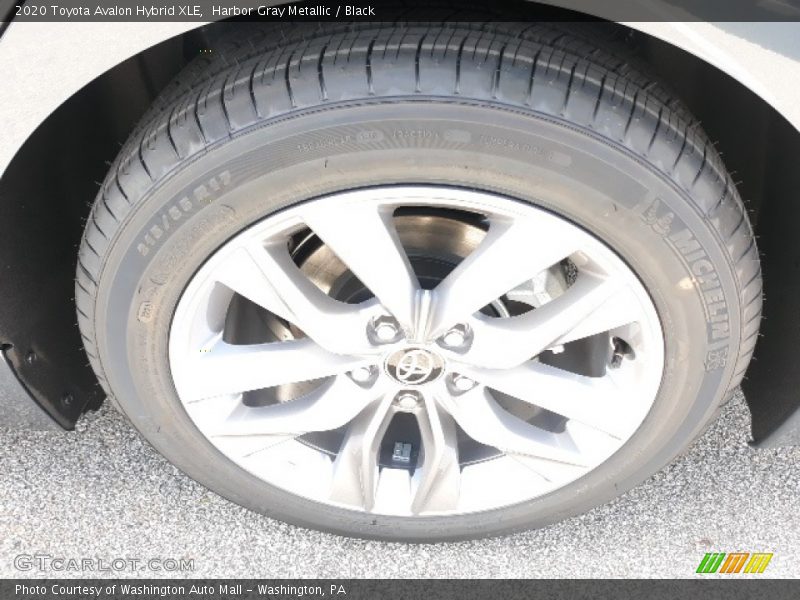Harbor Gray Metallic / Black 2020 Toyota Avalon Hybrid XLE