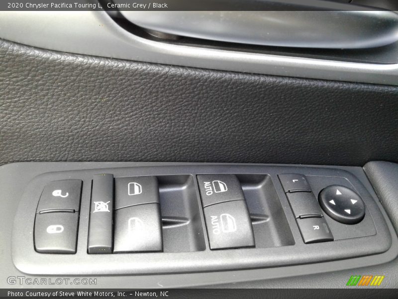 Ceramic Grey / Black 2020 Chrysler Pacifica Touring L