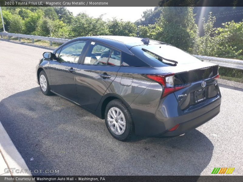 Magnetic Gray Metallic / Moonstone 2020 Toyota Prius LE