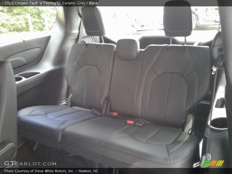 Ceramic Grey / Black 2020 Chrysler Pacifica Touring L