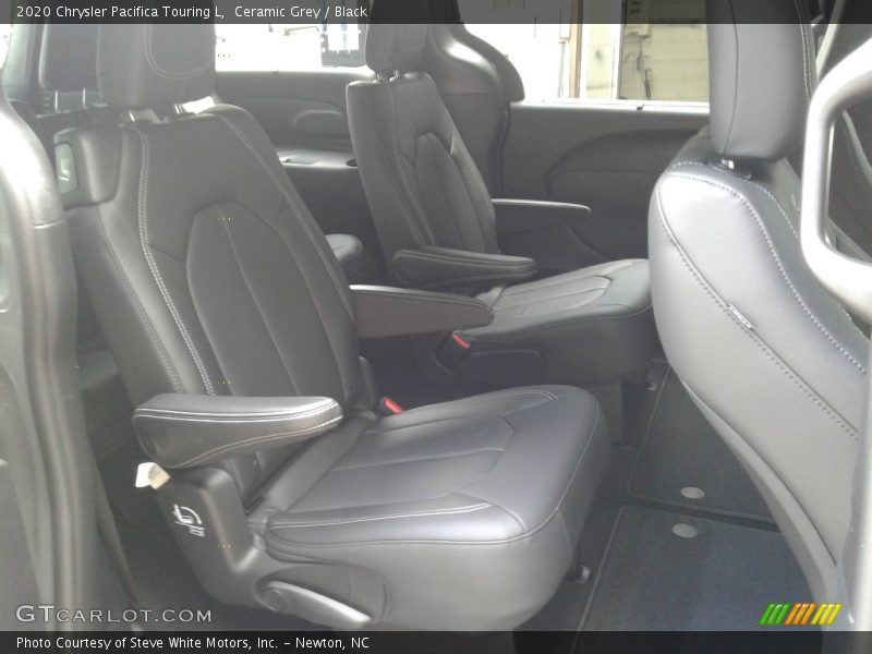 Ceramic Grey / Black 2020 Chrysler Pacifica Touring L