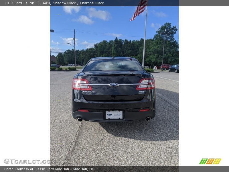 Shadow Black / Charcoal Black 2017 Ford Taurus SEL AWD