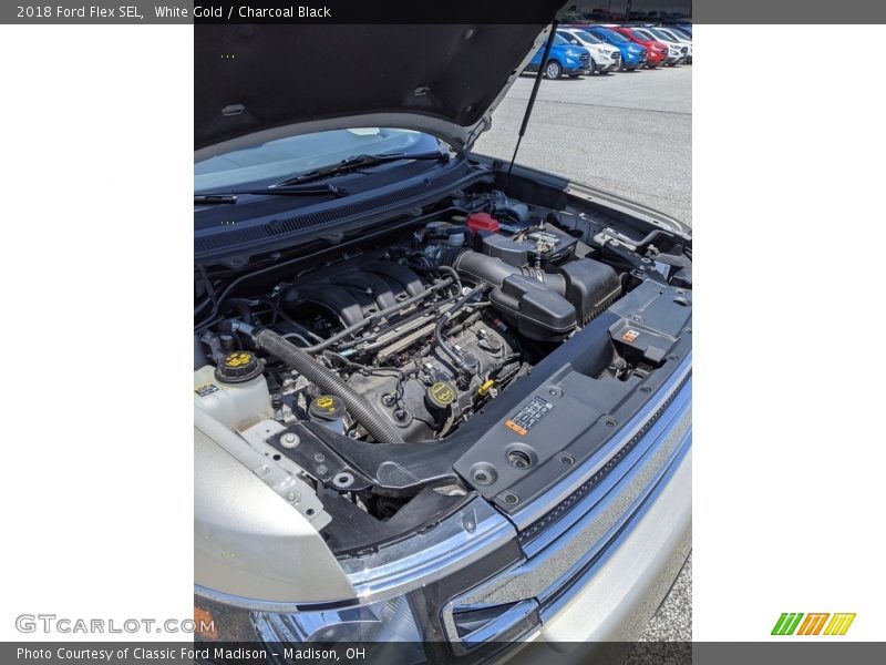 White Gold / Charcoal Black 2018 Ford Flex SEL