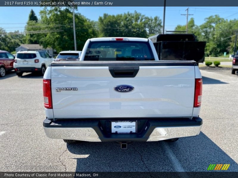 Oxford White / Earth Gray 2017 Ford F150 XL SuperCab 4x4
