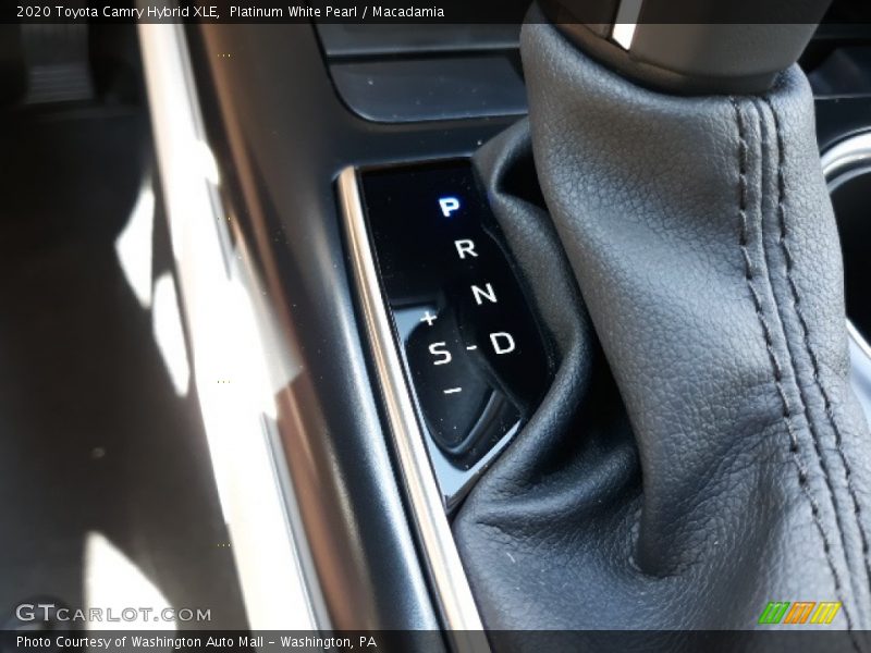 Platinum White Pearl / Macadamia 2020 Toyota Camry Hybrid XLE