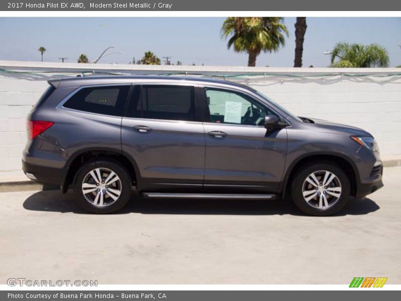 Modern Steel Metallic / Gray 2017 Honda Pilot EX AWD