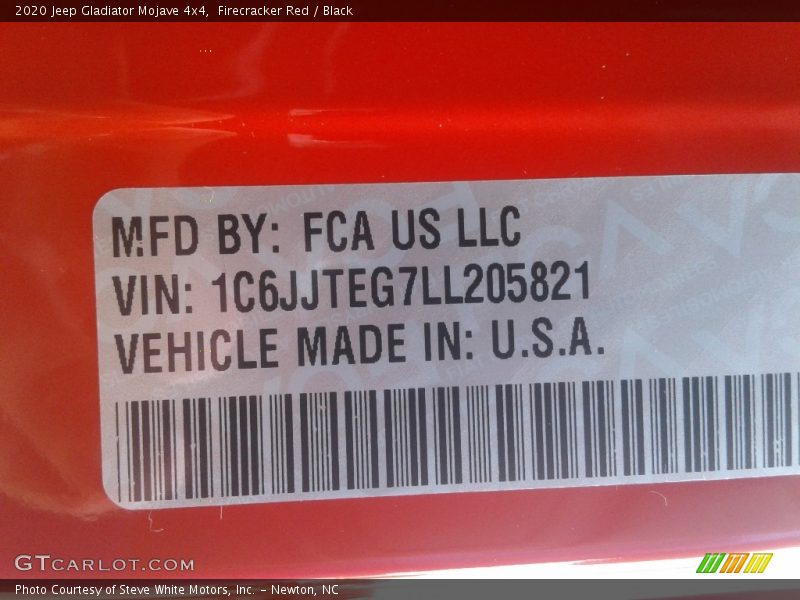Firecracker Red / Black 2020 Jeep Gladiator Mojave 4x4
