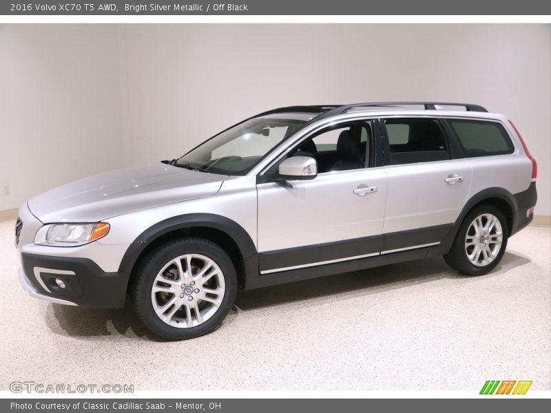 Bright Silver Metallic / Off Black 2016 Volvo XC70 T5 AWD