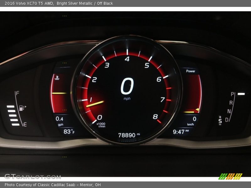 Bright Silver Metallic / Off Black 2016 Volvo XC70 T5 AWD
