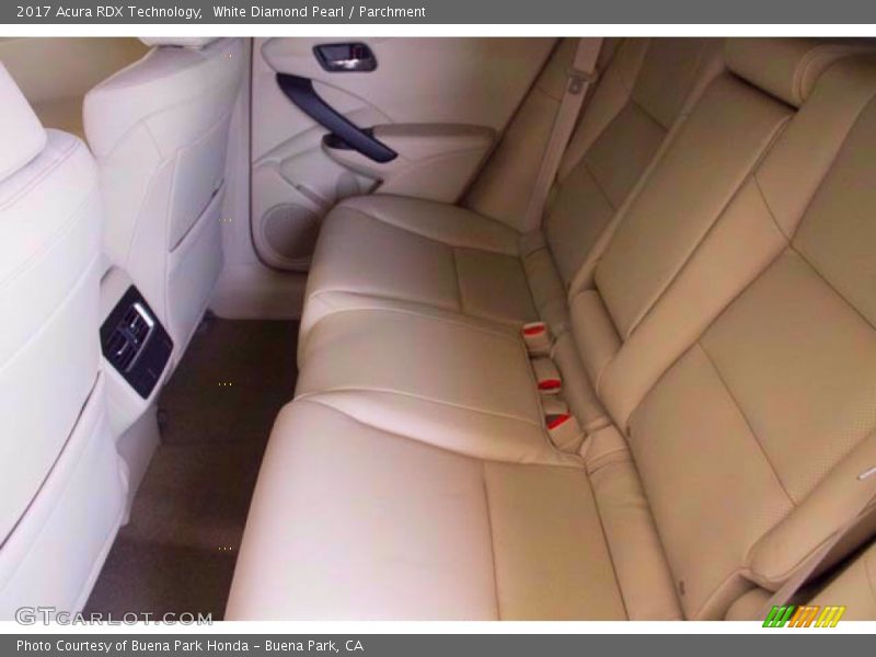 White Diamond Pearl / Parchment 2017 Acura RDX Technology