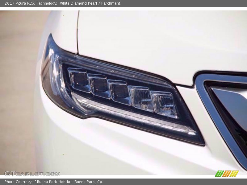 White Diamond Pearl / Parchment 2017 Acura RDX Technology
