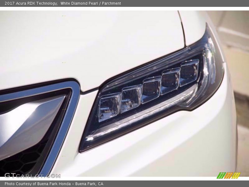 White Diamond Pearl / Parchment 2017 Acura RDX Technology