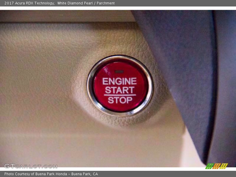 White Diamond Pearl / Parchment 2017 Acura RDX Technology