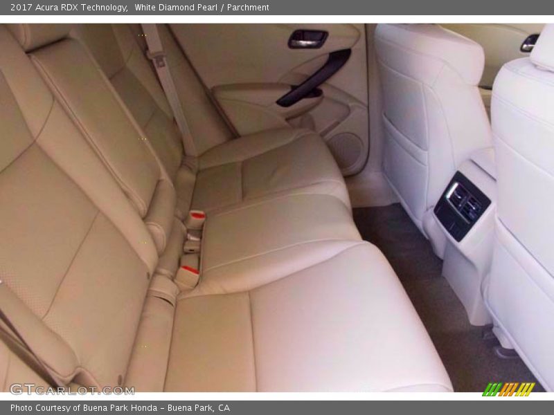 White Diamond Pearl / Parchment 2017 Acura RDX Technology