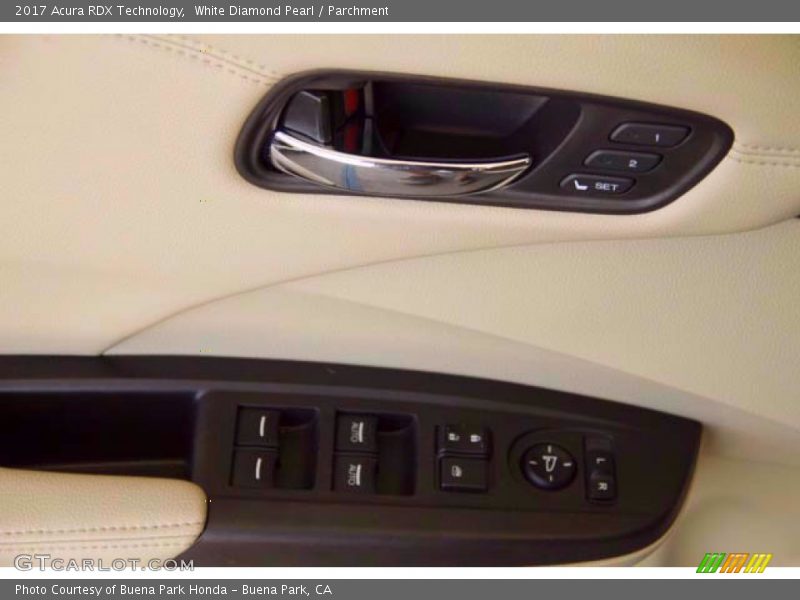 White Diamond Pearl / Parchment 2017 Acura RDX Technology