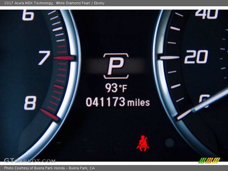 White Diamond Pearl / Ebony 2017 Acura MDX Technology