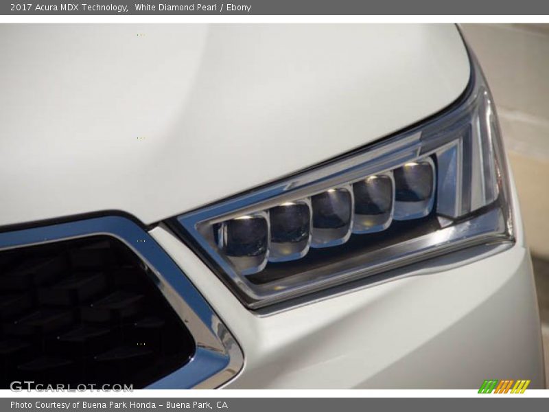White Diamond Pearl / Ebony 2017 Acura MDX Technology