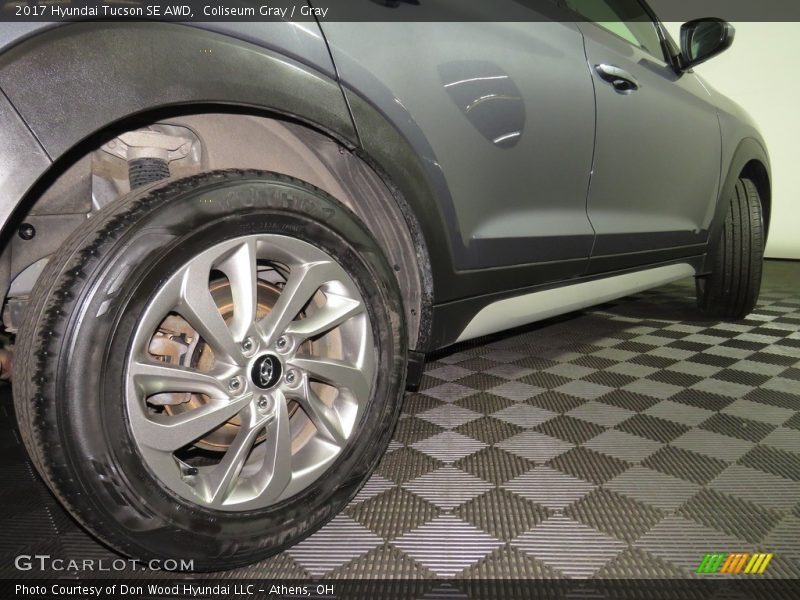 Coliseum Gray / Gray 2017 Hyundai Tucson SE AWD