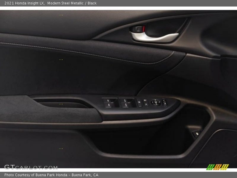 Modern Steel Metallic / Black 2021 Honda Insight LX